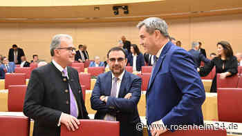 Söder vor Wahlsieg: FW-Mann rechnet in nur einem Satz mit AfD-Rede ab – minutenlanger Applaus folgt