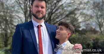 Little and large! 5ft 7 'short king' dating lofty 6ft9 bloke reveals his boxers being dwarfed by partner's XXL briefs