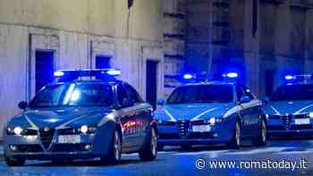 Scappano su scooter rubato: inseguimento da film a Torpignattara