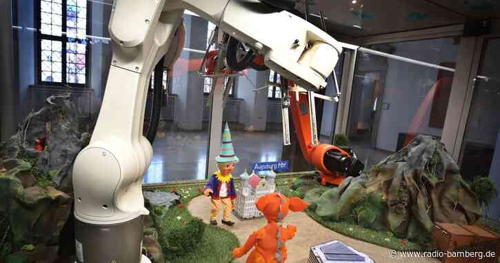 Kasperle-Puppentheater mit Robotern im Augsburger Rathaus