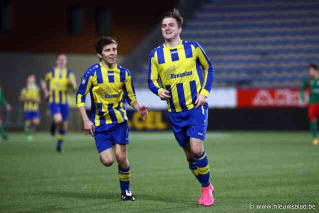 “Eigenlijk zou ik stoppen met voetballen”: zijn vrienden overhaalden Isaro Varsalona om toch door te gaan en intussen scoorde hij bij koploper Atlas Linter al negen matchen op rij
