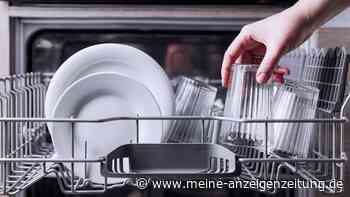 Warum Sie immer ein Geschirrtuch in die Spülmaschine legen sollten