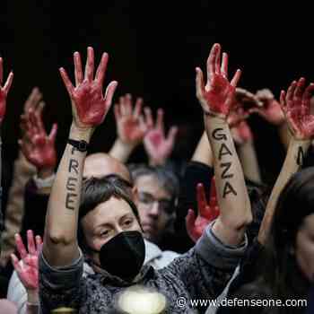 SecDef: Pulling Ukraine support would hand Putin a major win