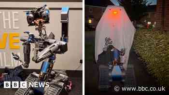 Watch: Short Circuit replica robot goes trick or treating