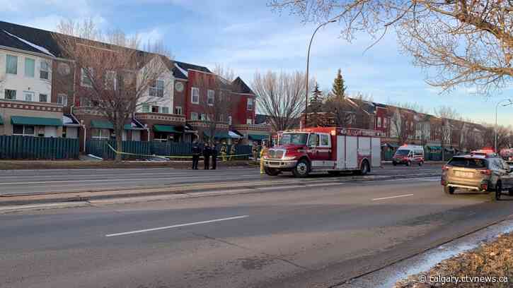 One person dead in southwest Calgary housefire