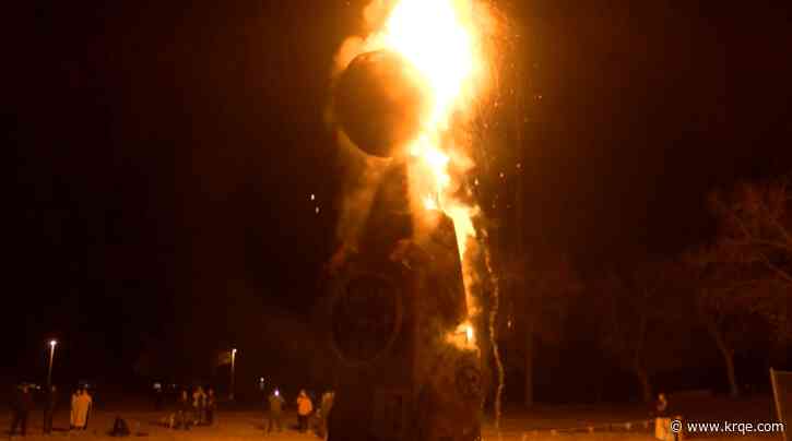 El Kookooee burned in the South Valley