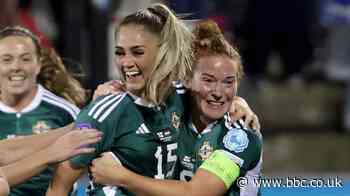 Maxwell stunner saves Northern Ireland against Hungary