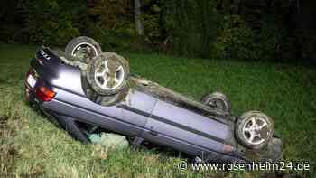 Doppel-Unfall auf TS26: Junger Fahrer überschlägt sich mit Auto