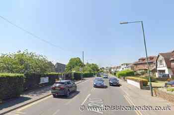 Blackfen Road Sidcup medical incident: Man taken to hospital