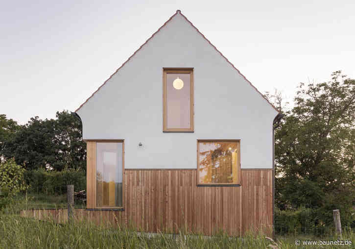 Tschechische Traditionen - Wohnhaus von Studio Circle Growth in Karlstein