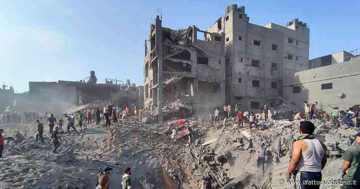 Generale israeliano: “Siamo alle porte di Gaza City”. Nuovo raid sul campo profughi di Jabalia: “Decine di morti”. Borrell: “Sconcertato”. Onu: “È l’ultima atrocità”