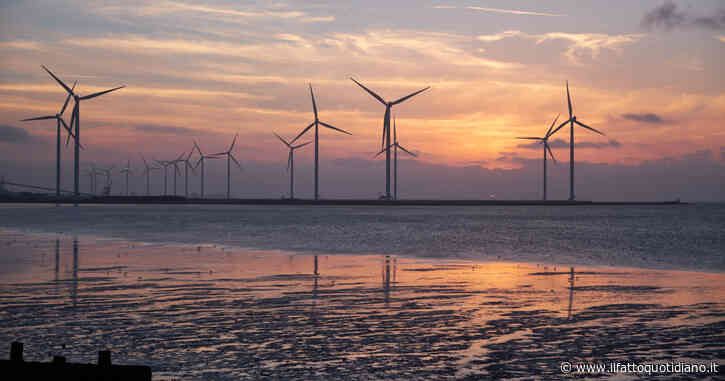 Industrie delle rinnovabili sempre più in crisi. La danese Orsted crolla in borsa del 25% dopo lo stop al progetto di due impianti eolici