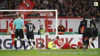 DFB-Pokal: Heftige Blamage für den SC Freiburg, Bayer Leverkusen mit Zittersieg