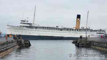 SS Keewatin arrives at its new home in Kingston, Ont.