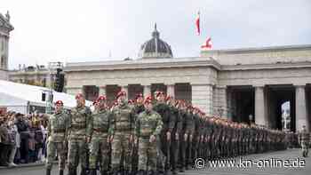 Österreich: 80 Soldatinnen und Soldaten kollabieren bei Vereidigung in Wien
