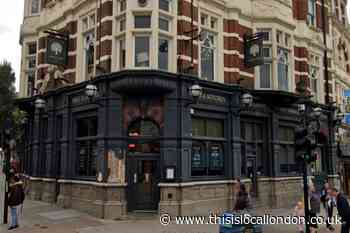 The Royal Oak pub in Harlesden announces it will close