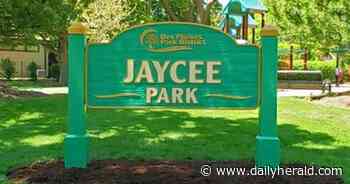 Police: Man carrying extension cord and zip ties approached boys at Des Plaines park