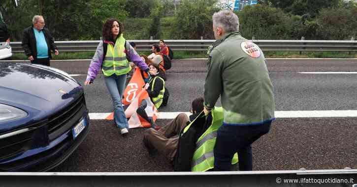 Attivisti di “Ultima generazione” a processo a Bologna: hanno bloccato la tangenziale