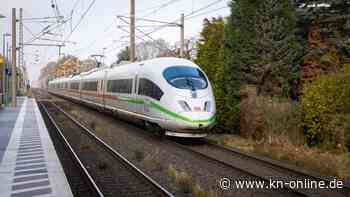Mann schubst Bahnmitarbeiter auf Zuggleise