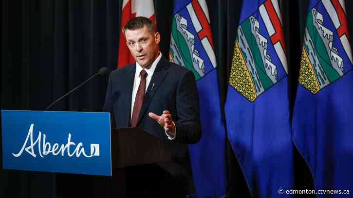 Alberta proposes law on pension-exit referendum, but bill doesn't make result binding