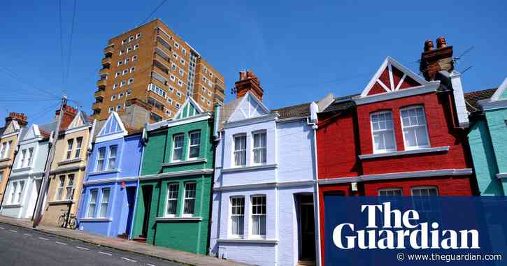 UK house prices rose unexpectedly in October, index shows