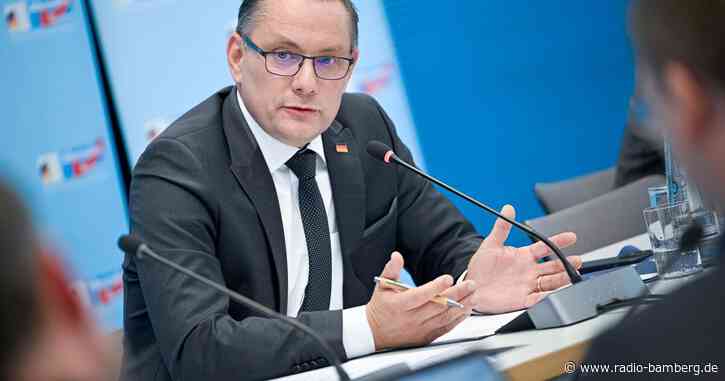Ermittlungen dauern einen Monat nach Chrupalla-Vorfall an