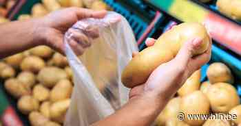Wereldwijde voedselprijzen licht gedaald in oktober, maar dat voel je niet meteen aan kassa van supermarkt