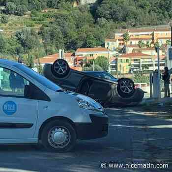 Une voiture se retrouve sur le toit, spectaculaire accident sur cette avenue de Nice