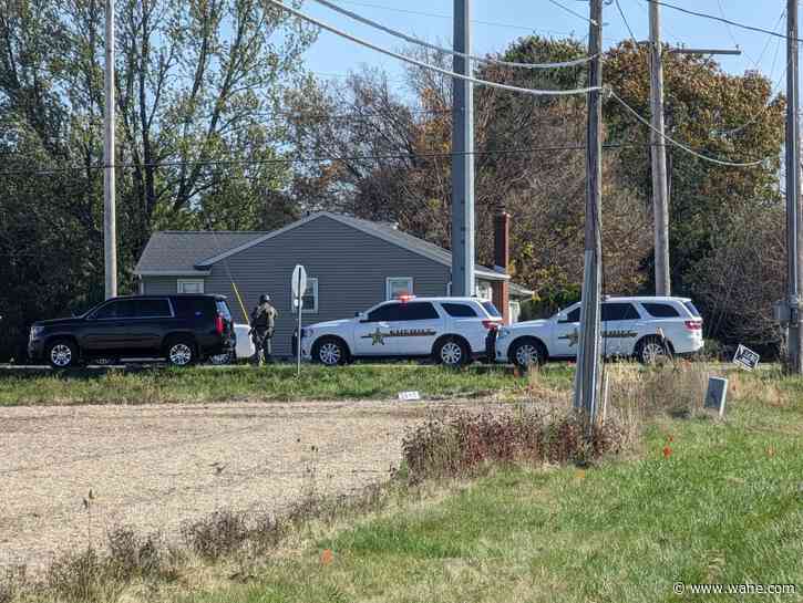 SWAT, county officers respond to barricaded subject in southeast Fort Wayne