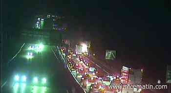 Une voiture en feu sur l'A8 entre les Alpes-Maritimes et le Var provoque des ralentissements