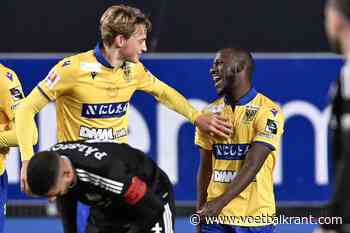 LIVE: STVV op voorsprong na ongelukkige owngoal!