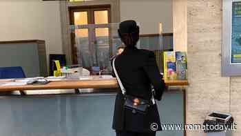 Reagisce a tentata rapina allo sportello delle Poste