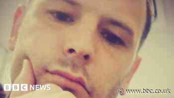 Mental health: Killer's mum calls for probe into son's care errors