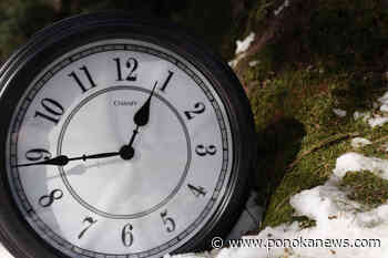 Clocks set to ‘fall back’ Sunday as daylight time ends for most Canadians