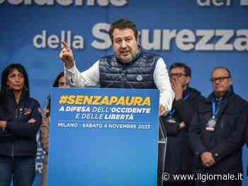 "Contro la paura e il terrorismo". Migliaia in piazza con Salvini per Israele