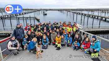 Taucher räumen nach der Sturmflut in Kiel auf
