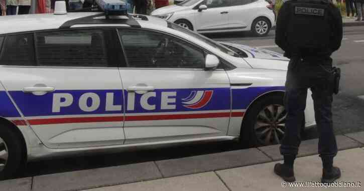 Lione, donna ebrea pugnalata in casa: trovata una svastica davanti alla porta