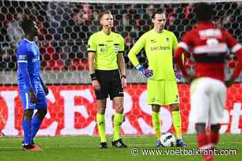 Scheidsrechter alweer de gebeten hond na strafschopfase in Antwerp - Genk: "Bekocht"