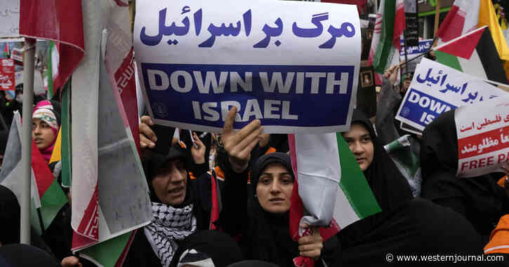 Iranians Take to the Streets on Anniversary of US Embassy Takeover Chanting 'Death to America'