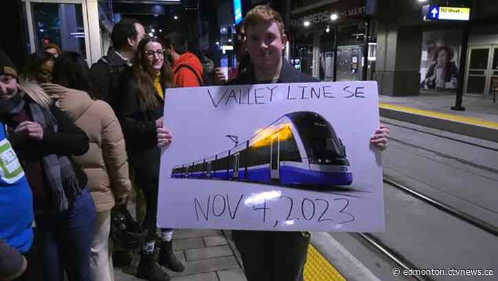 'The most Edmonton experience I've ever had': Hundreds of transit lovers show up to ride first Southeast Valley Line LRT