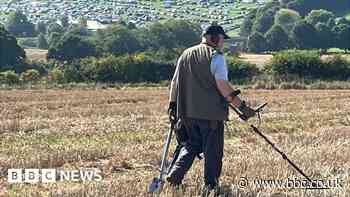 Westbury metal detectorist raises nearly £500k for cancer charities