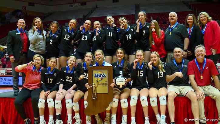 Southwood volleyball rallies from slow start, wins first state title in program history