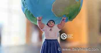 Batavia pediatrician who baked for 'Ted Lasso' to appear on Food Network's 'Christmas Cookie Challenge'