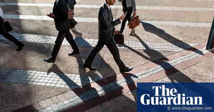 Revealed: Home Affairs paying to access controversial tool tracking mobile phone movements