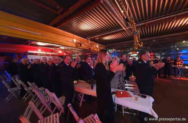 FW-WRN: Verabschiedung von Stadtbrandinspektor Jörg Mehringskötter aus seiner Funktion des stellvertretenden Leiter der Feuerwehr Werne