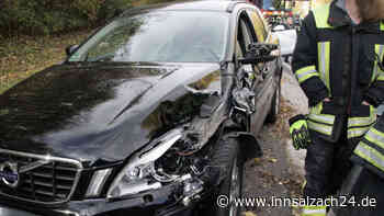 Volvo kracht bei Pfraundorf in Heck von BMW – Behinderungen am Nachmittag bei Raubling