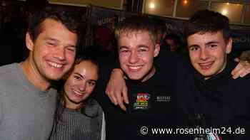 Superstimmung auf der Winterschuiparty in Tuntenhausen am Samstag (4. November)