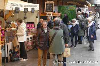 Herford: Messebesucher haben die ersten Geschenke für Weihnachten im Sack