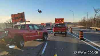 2 workers seriously injured after being hit on Highway 400: OPP