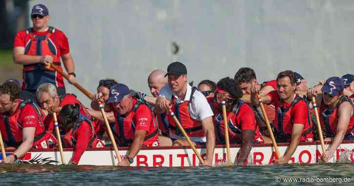Prinz William gewinnt beim Drachenbootrennen
